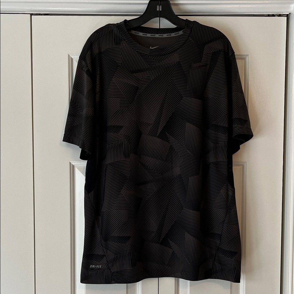 Men's Nike Dri-Fit tee shirt